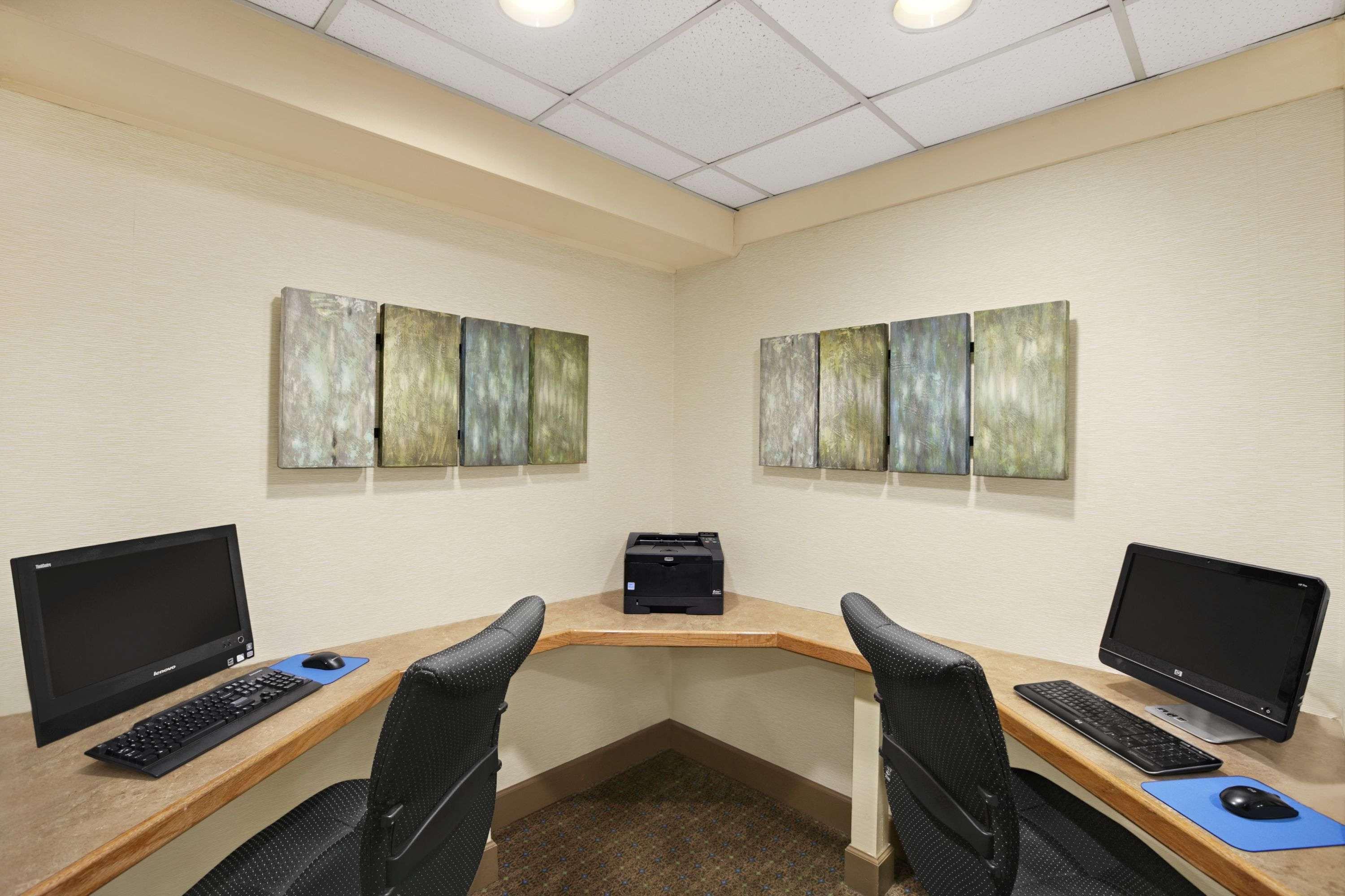 Days Inn By Wyndham Penn State State College Buitenkant foto