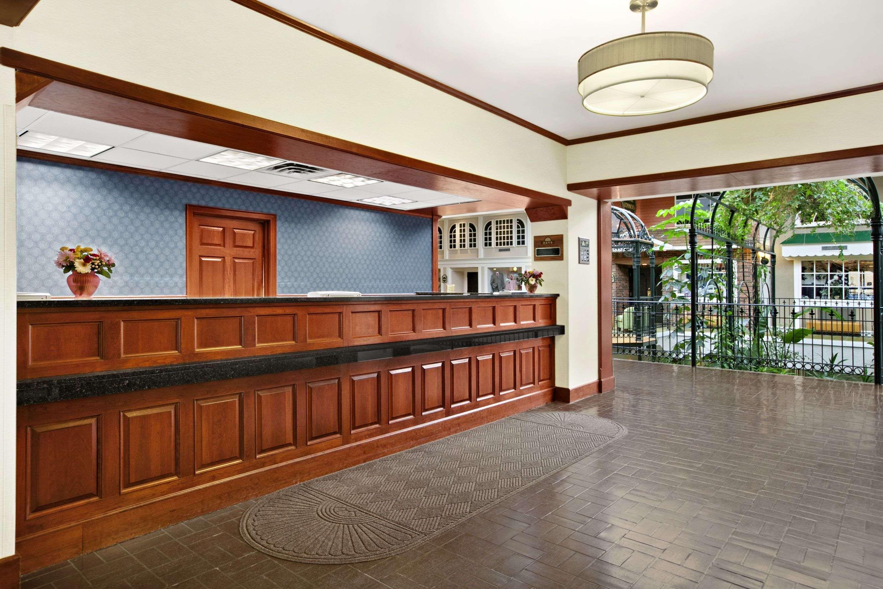Days Inn By Wyndham Penn State State College Buitenkant foto