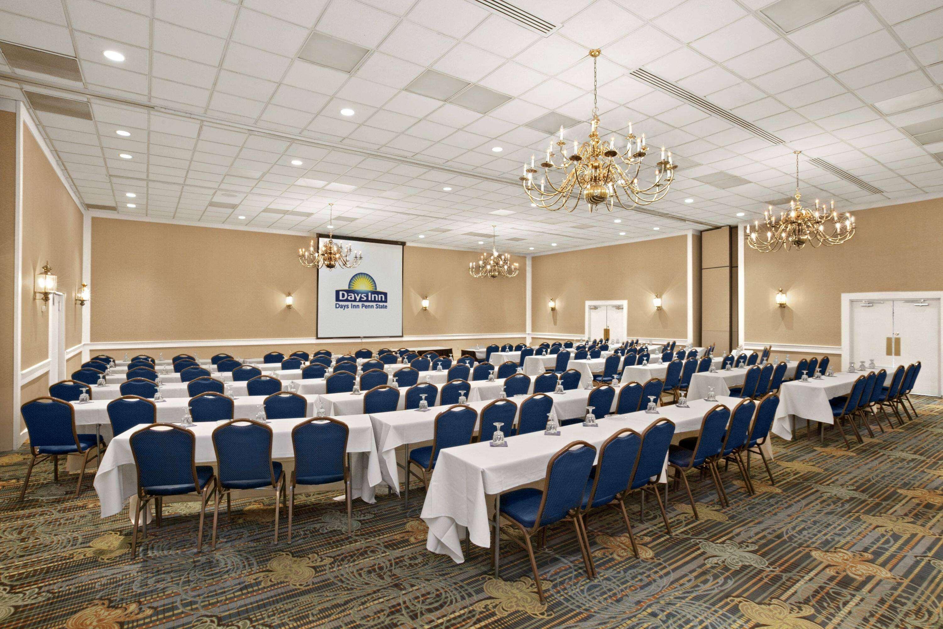 Days Inn By Wyndham Penn State State College Buitenkant foto
